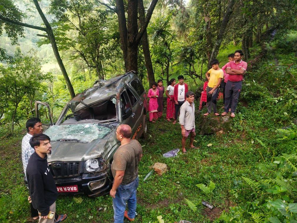 बिहानै खोचलेकमा स्कारपिओ दुर्घटना